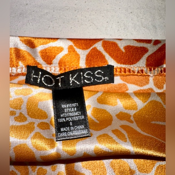 Hot Kiss Orange and Yellow Giraffe Print Skirt - Picture 3 of 3